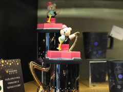 环境-星巴克(来福士2F店)