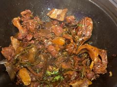 -咱屯子铁锅炖直营店(保利店)