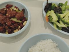 -荣华基·现炒快餐(肇嘉浜路店)