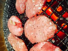 -山川小町·极番烧肉(新地假日广场店)