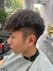 -七分屋LA·烫发·染发·剪发