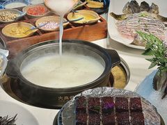 -大良毋米粥·粥底火锅(岭南天地店)