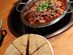 -大众跷脚牛肉馆·非遗传承单位(峨眉山店)