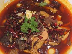 -川流不息·地道川菜·小龙虾(松东路店)