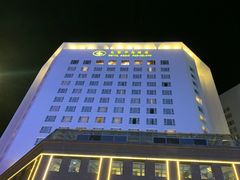 -汕尾巴黎半岛酒店