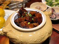 上海本帮红烧肉-蠔友汇(皇姑店)