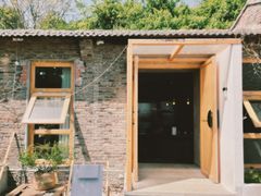-亮河湾山庄