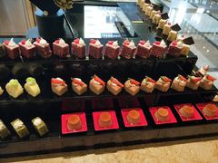 -大中华希尔顿酒店-念自助餐·嗨啤·小龙虾