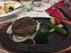 小蜜牛排五分熟-斗牛士牛排餐厅(嘉里汇店)