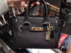 -COACH蔻驰(百联奥特莱斯店)