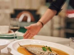 酒香脆皮鲜鲥鱼-世博源公馆·本帮融合菜·主题包厢·江景餐厅