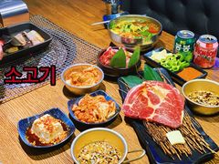 -鑫釜山海鲜烧烤(鑫丰国际店)
