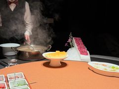 -左庭右院鲜牛肉火锅黑金店(陆家嘴中心店)