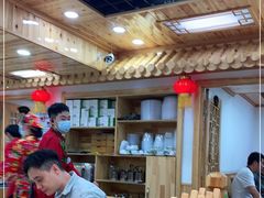 -屯老二农家铁锅炖·行业领军者(梅江店)