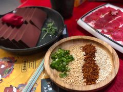 谭公鸭血-谭鸭血老火锅(七宝万科广场店)