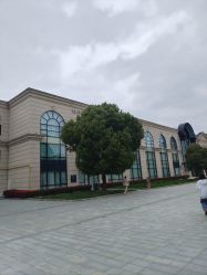 -花嫁丽舍婚礼殿堂(世博江景店)