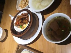 鲜汁大肉包-食膳公园包子铺(烈士公园店)