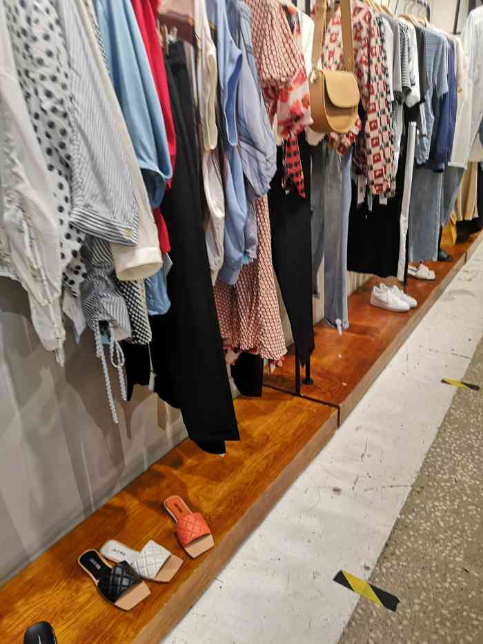 金百博路(望京店)-"确实有些失望…品质一般 款式上也没有什么.