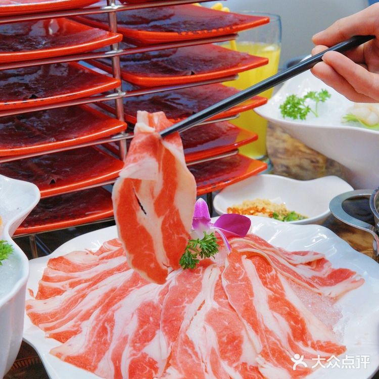 南京探店🔍菌味斑鱼府解锁薄如蝉翼斑鱼片