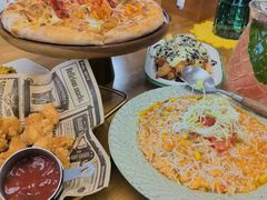 -Dragon Pizza•圆脸龙披萨·牛排餐厅