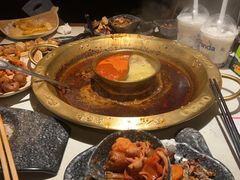 -哥老官重庆美蛙鱼头(西湖银泰十一哥店)