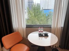 -朵兰达V酒店(成都春熙路太古里国金中心店)