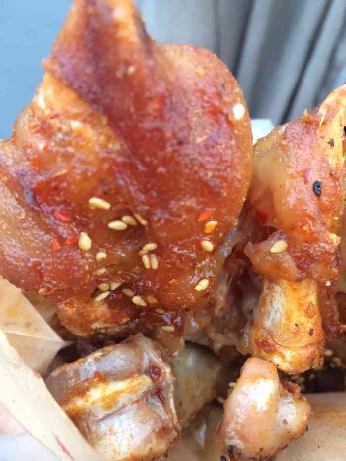 方燕烤猪蹄(百盛万达店)