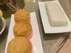 白糖糕-聚彩居三和酒楼•老字号粤菜(南城店)