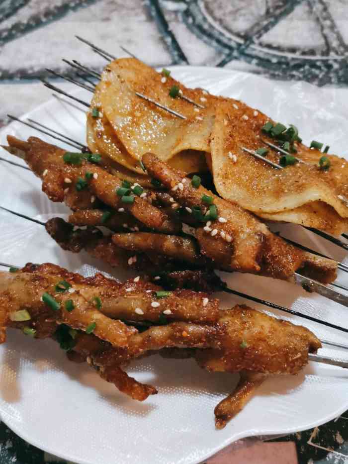 神农烧烤美食-"螃蟹不大,很够味,但对我来说太辣了,也没.