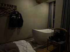 -闲隅江景艺术酒店(解放碑洪崖洞总店)