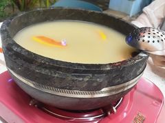 -墨脱石锅椰子鸡•海鲜糟粕醋(榆亚路店)