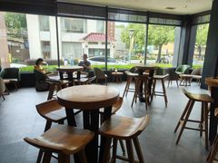 -星巴克(美丽华花园店)