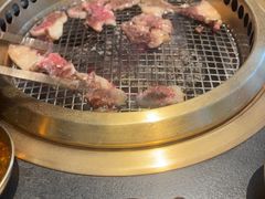 -铭牛烧肉·和牛海鲜自助(高新月牙湖店)