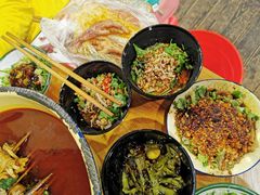 -拈签一笑黄牛肉辣卤串串
