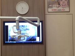 -维乐口腔(美维云门诊陆家嘴店)