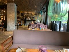 -Carbon莫卡哆·意大利复古集市餐厅(杭州大厦店)