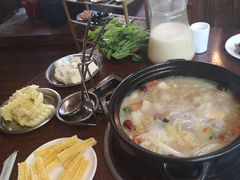 -赵氏烩泽腊排骨火锅店(近华浦路店)
