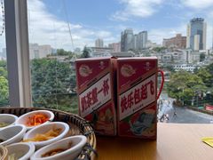 -包整·丝娃娃(一览甲秀楼风景店)