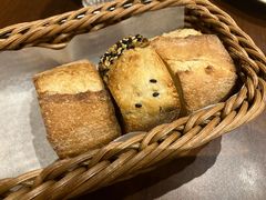 餐前面包-Bistro Les Lilas丁香花小酒馆