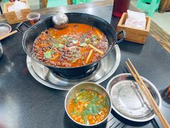-鸿顺老铁锅美蛙鱼府(解放碑店)