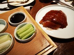 -The ROOF (通盈中心店)