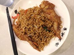 無骨雞翼炒出前一丁-海王冰室(皇朝店)