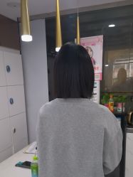 -镁连社·美联社