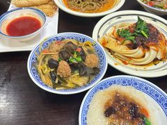 -蓝田九大碗民俗食府(蓝田店)