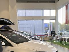 -TESLA 特斯拉(北京南四环中路特斯拉中心)