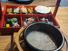 传统过桥米线-勺子米线·云南传统小吃市集(四方街店)