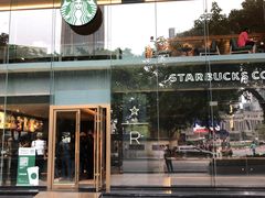 -星巴克(广州淘金路店)