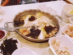 -一席地·本地鸡窝·杭帮鸡火锅(萧山银隆百货店)