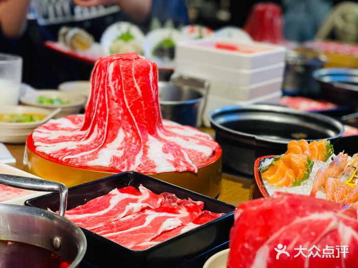 旬野菜·日式自助火锅专门店(西单华威约饭街店)澳洲和牛肥牛图片