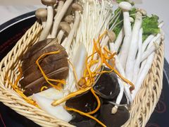 -黑鸡小馆(金源店)